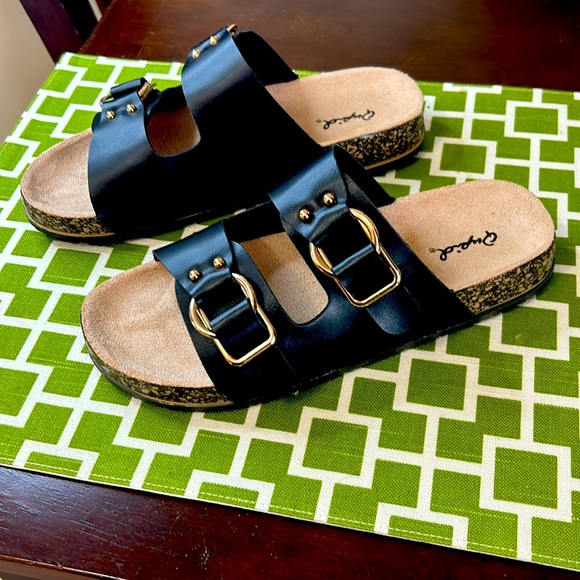 New Qupid Women’s Double Band Buckle, Black Sandals - Picture 2 of 7